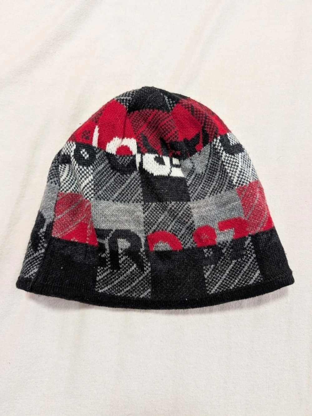 AERO Plaid Beanie in Black & Red
